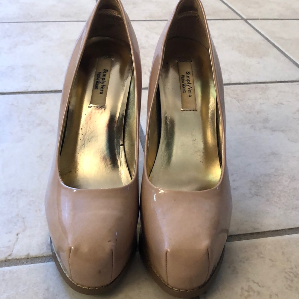 Vera Wang Blush high heels